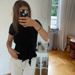 Söt topp - Säljer denna så söta toppen🥰