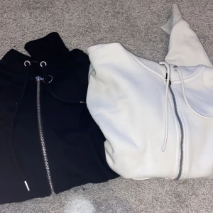 Sip up hoodie  - Super snygga sip up hoodies. Den vita : 300:- då märket är G-star och den svarta: 140:-