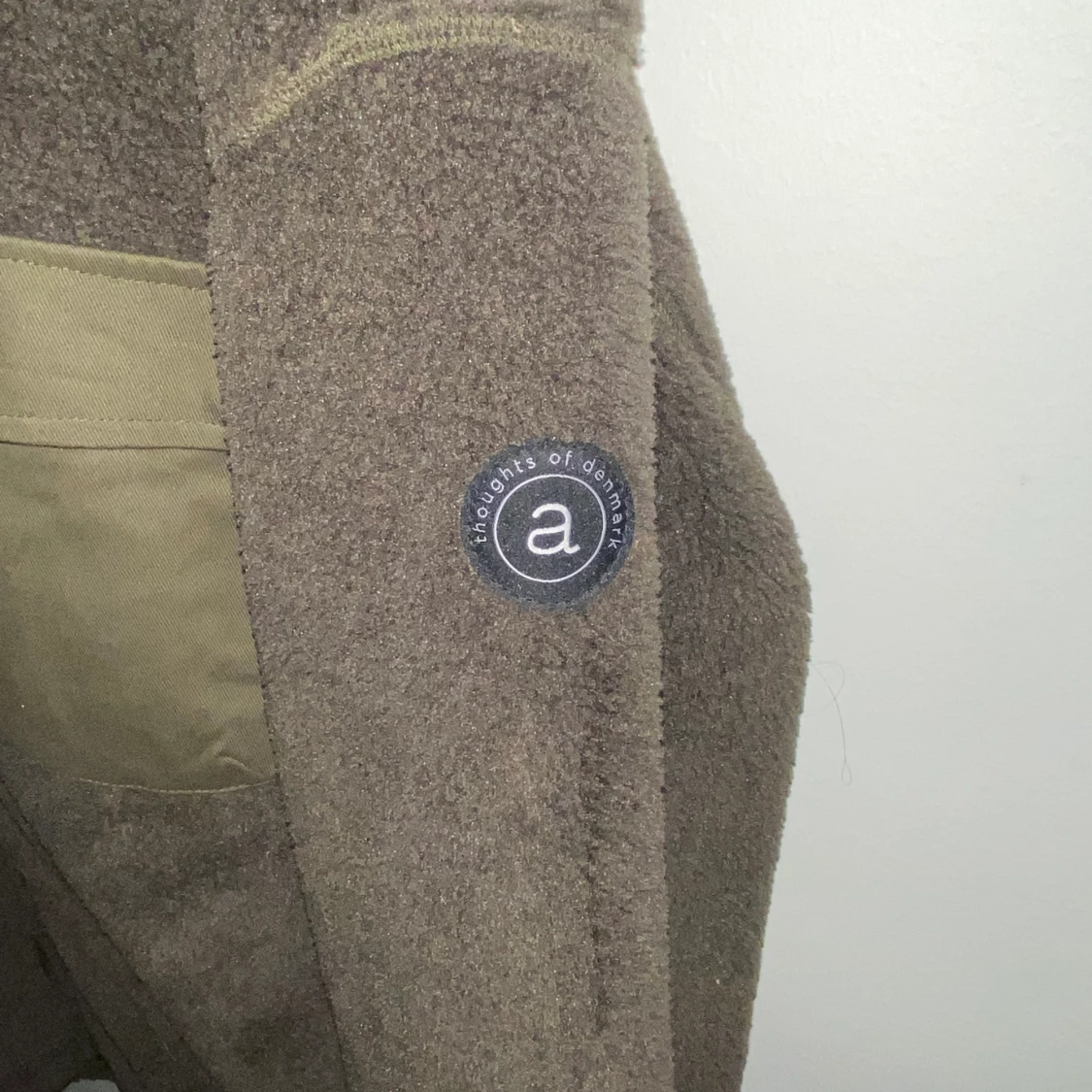 ANERKJENDT GRÖN FLEECE JACKA - 90