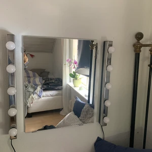 Led vägglampa - Två led vägglampor från Ikea, Ny pris 499kr styck, jag säljer en för 350 och två för 600kr. Fungerar och är i fint skick. OBS! Spegeln ingår inte. Hör av er vid intresse❤️