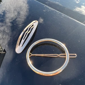 hårklippor - oanvända håraccesoarer i guld🤍