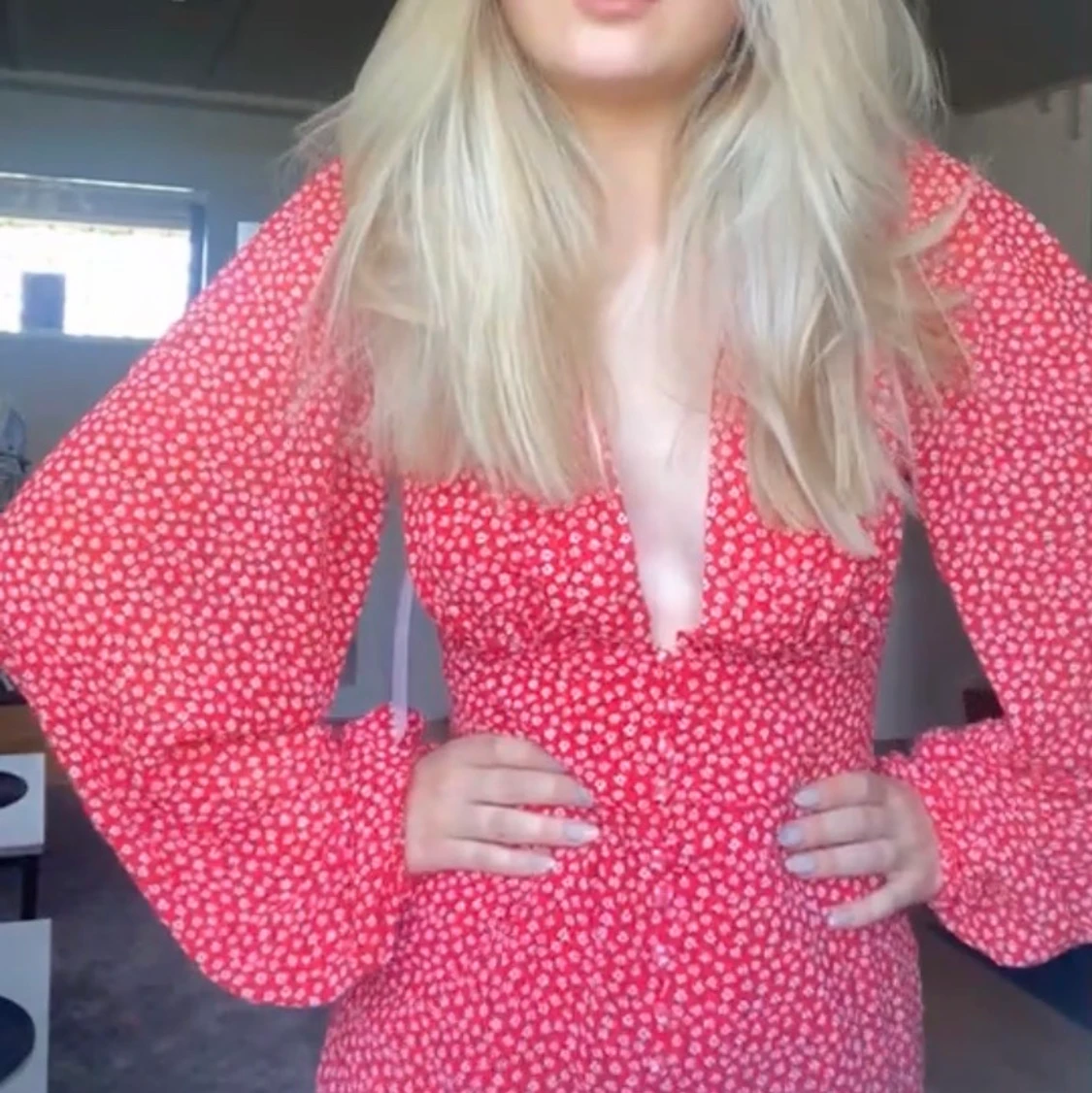 Adoore liknande klänning