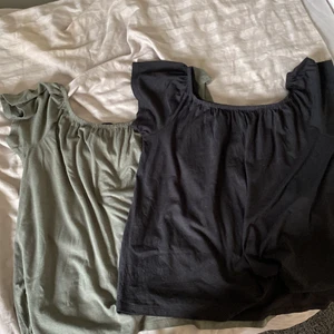 Tröjor  - En grön och en svart tröja med häftig u-ringning😁 blanda fritt! 30kr/st och dom är helt oanvända