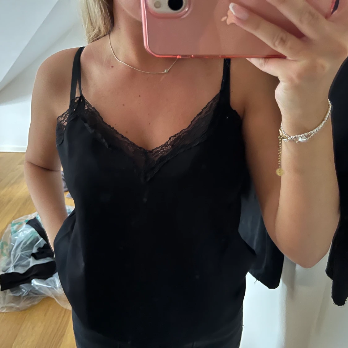 Linne med spets - 90