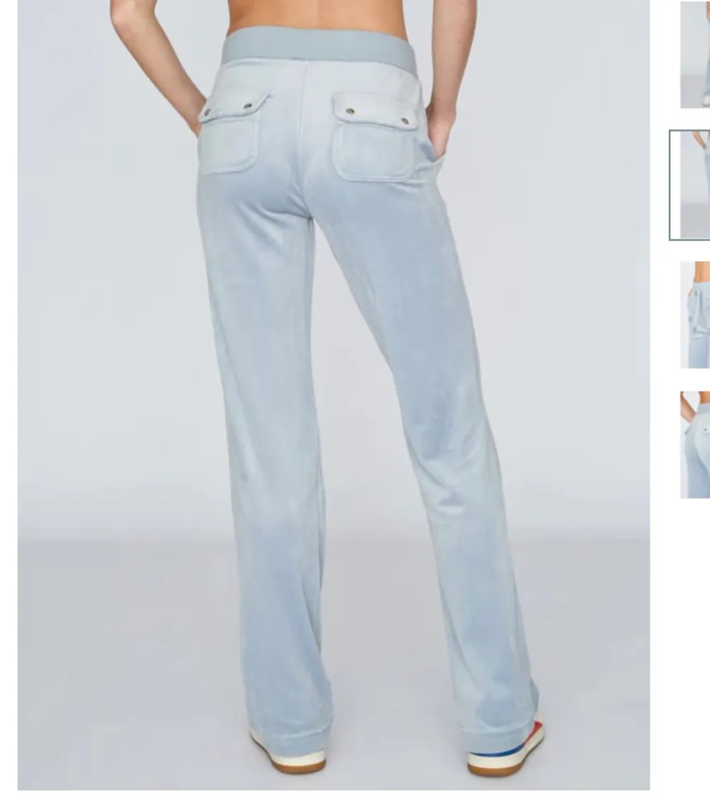 Säljer mina blåa juicy byxor, använda några fåtal gånger!  Priset kan diskuteras! Vid snabb affär köp direkt för 750💗. Jeans & Byxor.