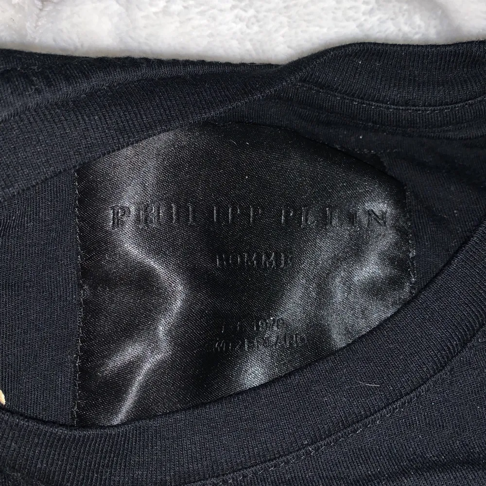 Philipp Plein t-shirt användbara en gång precis som ny. T-shirts.