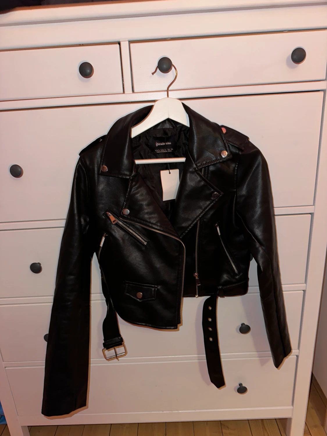 Skinnjacka från Stradivarius - 90