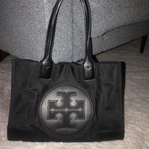 Tory Burch Tote bag  - Tory burch small tote  bag