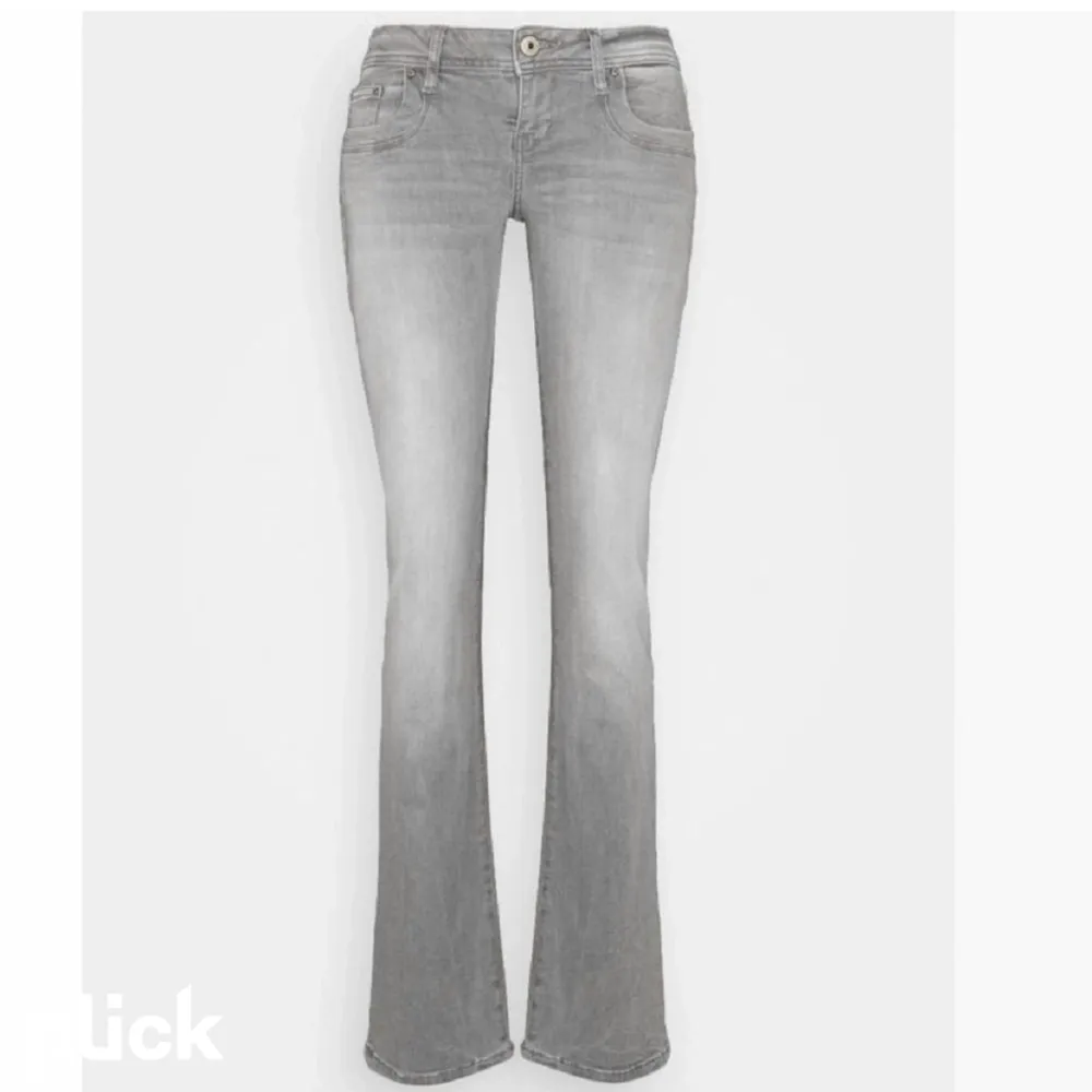 Ett par LBT jeans som är i topp skick. Säljer dom pågrund av att dom är förstora. . Jeans & Byxor.