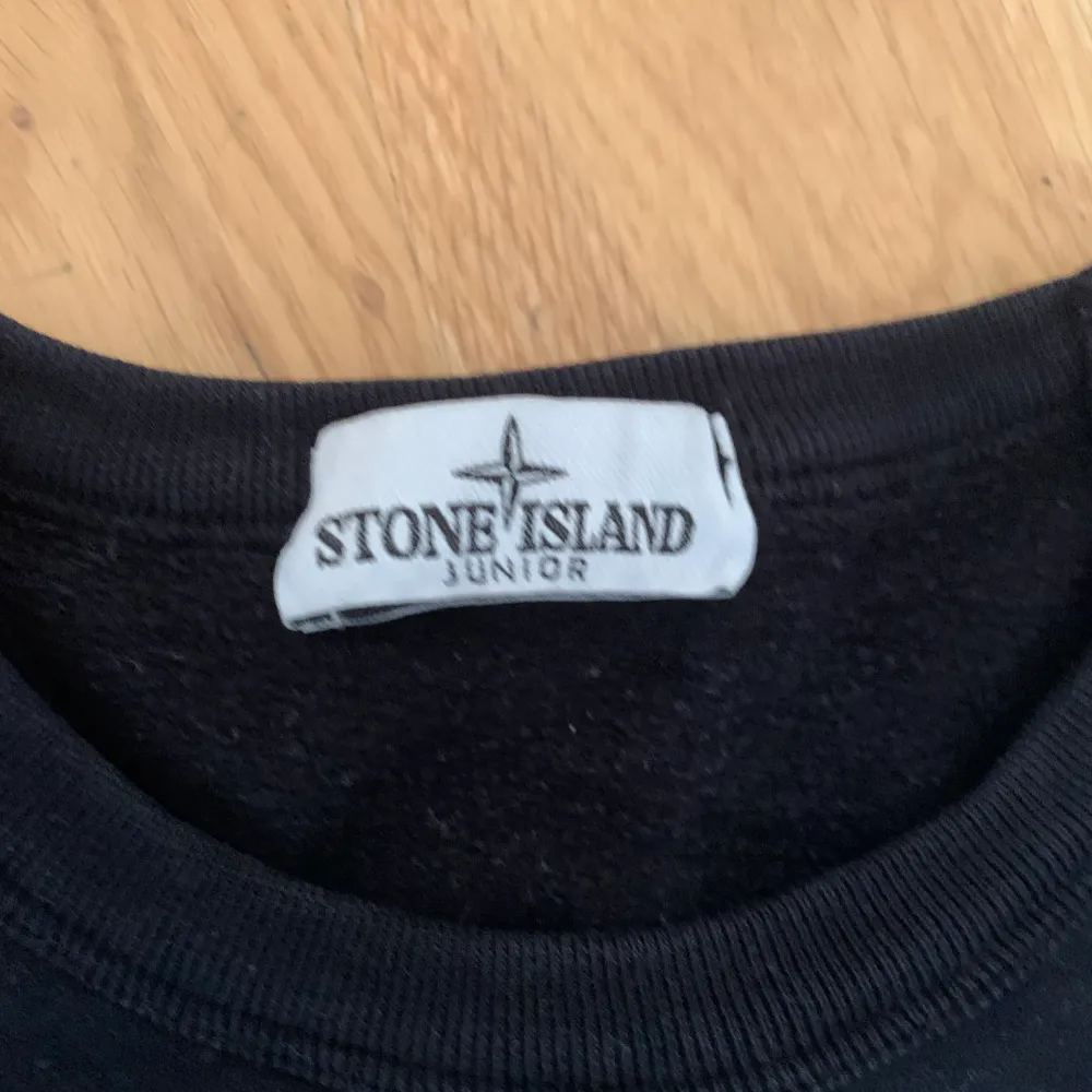 Stone Island Sweatshirt pris kan diskuteras tar emot byten finns i Göteborg. Tröjor & Koftor.