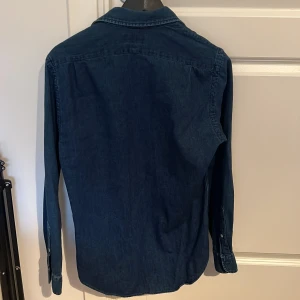 Polo Skjorta - Jeans aktig Ralph Lauren POLO skjorta  Fint skick  Storlek S, Slim Fit INDIGO
