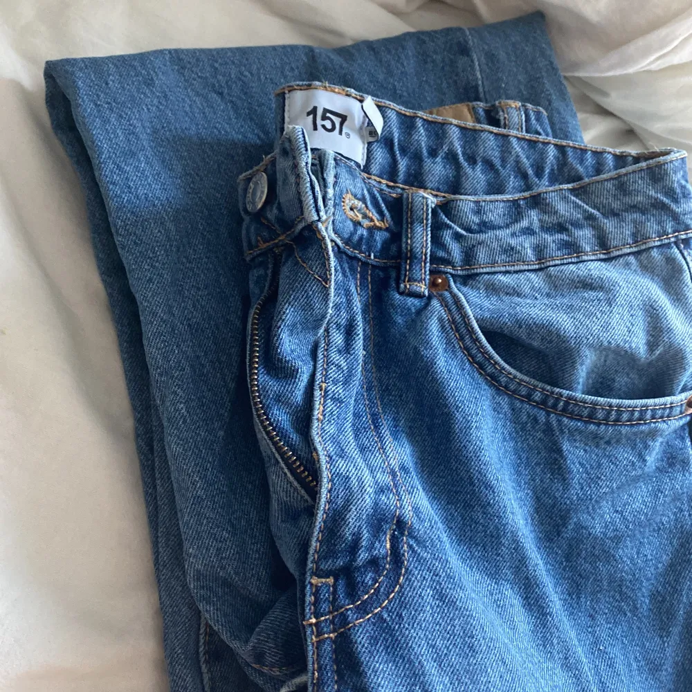 Säljer mina jeans från lager 157 de är i bra skick. Säljer pga ingen användning hör av er för mer bilder eller för frågor .. Jeans & Byxor.