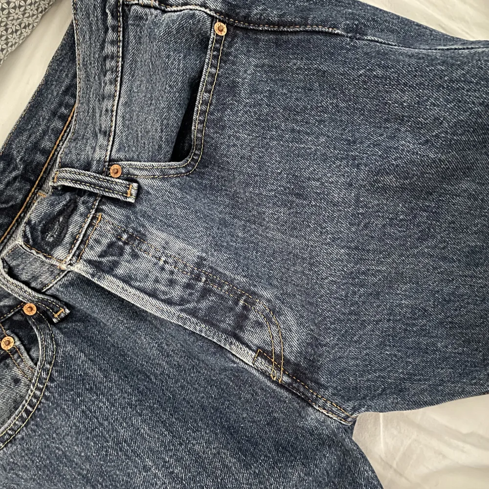 Oanvända jeans   Storlek 31/32. Jeans & Byxor.