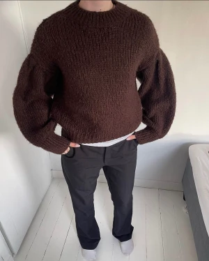 Stickat 🤎 - Stickad tröja! 🤎 Storlek: s Pris: 150kr