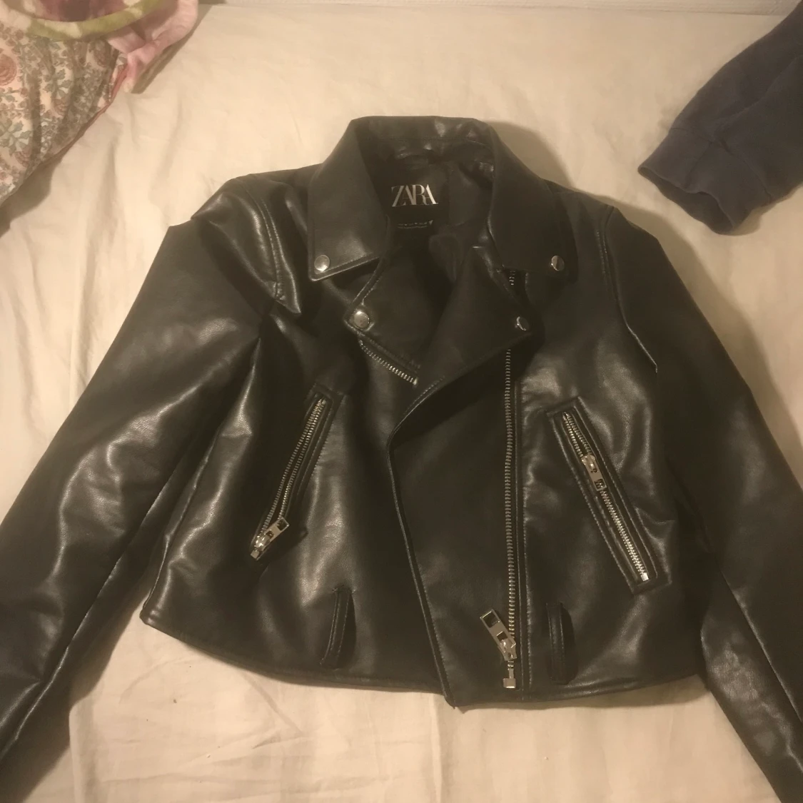 Skinjacka ZARA storlek M