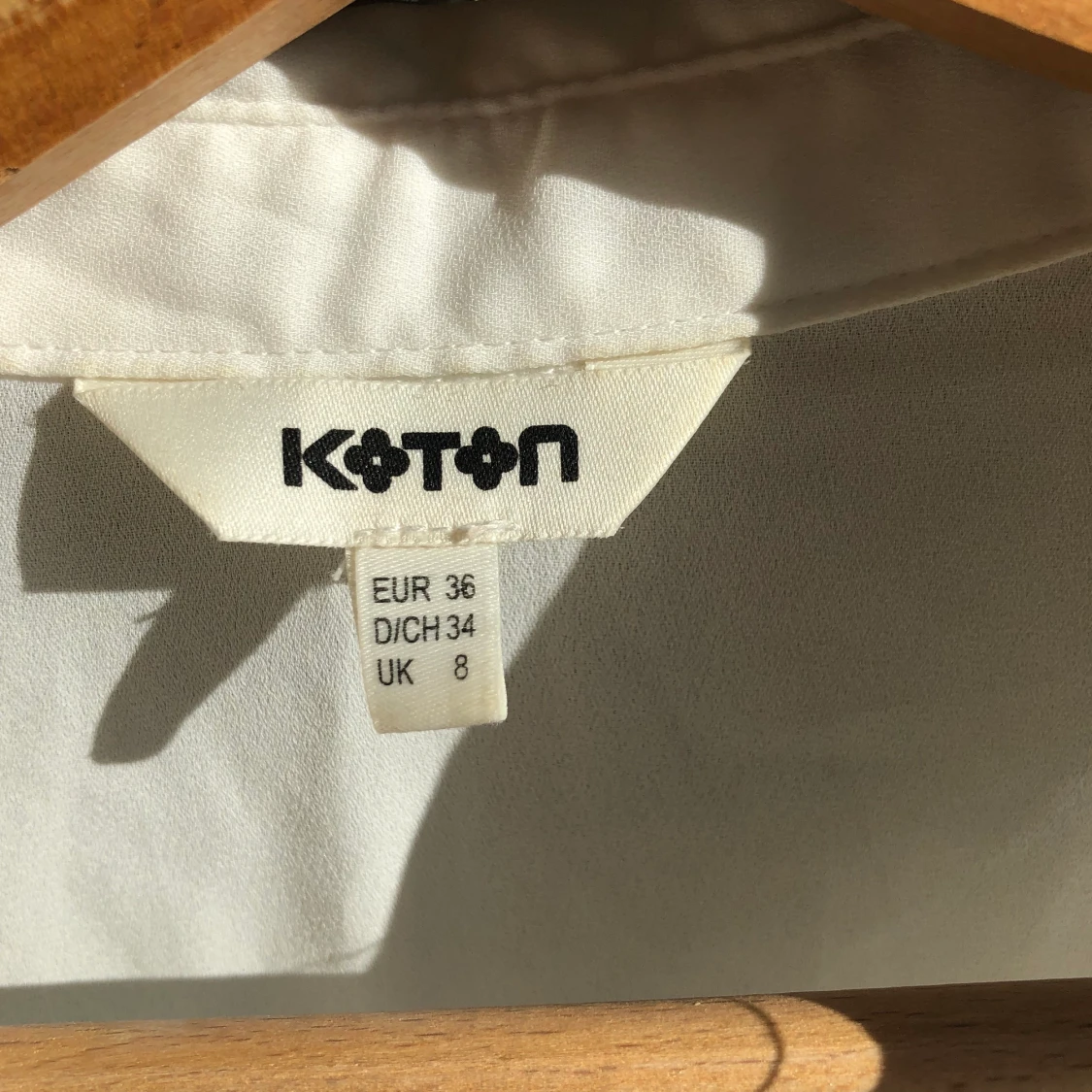 Vit krage blus från koton  - 90