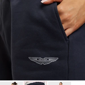 Nickistudios - Helt oanvända har bara testat dom. Har xs men dom är lite stora så skulle säga xs/s❤️