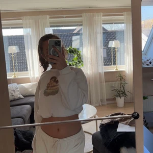 Söt tjocktröja💕 - Super fin som knappt är använd! 💕