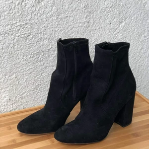 Boots - Snygga svart boots 