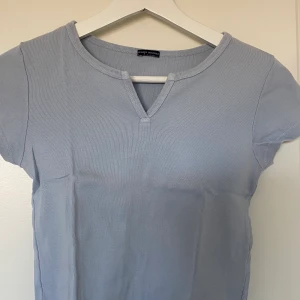 Brandy tröja  - Hör av er för frågor! 