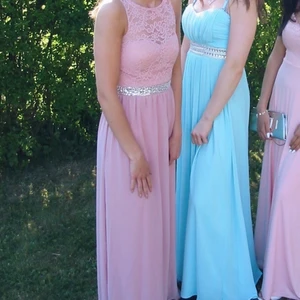 Klänning - Jättefin balklänning, använd en gång! Nyskick