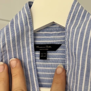 Massimo Dutti skjorta - Randig skjorta från Massimo Dutti.