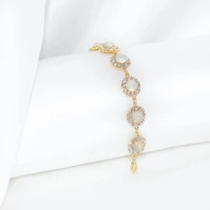 Lilly and Rosé armband  - Ett fint armband som tyvärr inte kommer till användning därav bra skick. Inga rost eller så.