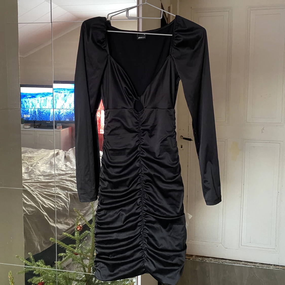 Klänning från ginatricot