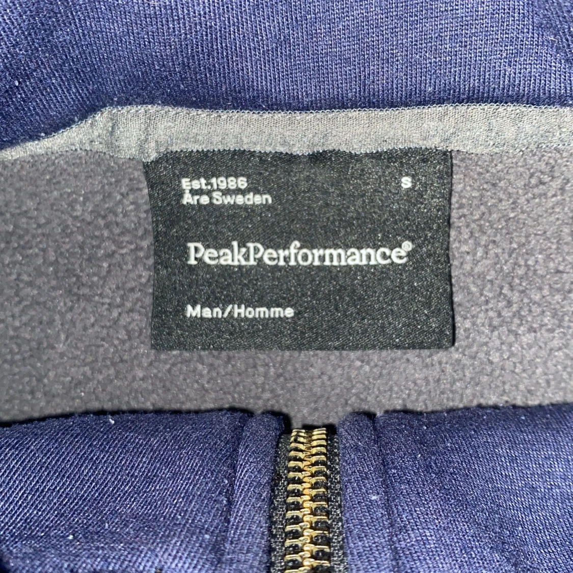 Peak performance hoodie  - 91