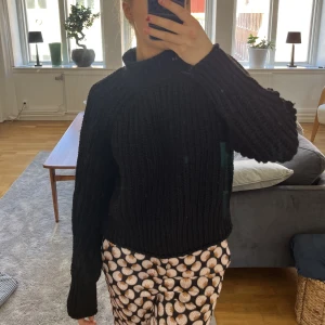 Stickad tröja - Stickad tröja från HM, använd fåtal ggr.