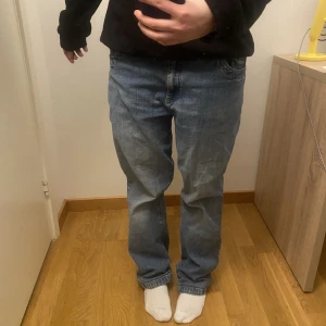 Ellos flared jeans - Casual Women By Ellos Jeans - använder inte längre, sitter lite flared i botten. 