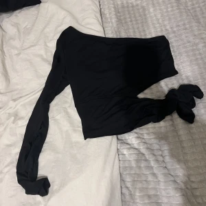 Enarmad topp - Aanvänt kanske 2 gånger. Passar S och M