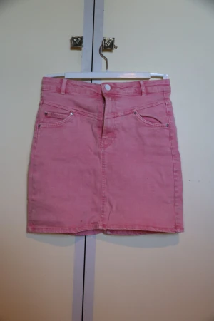 Jeanskjol  - Jeanskjol i rosa denim