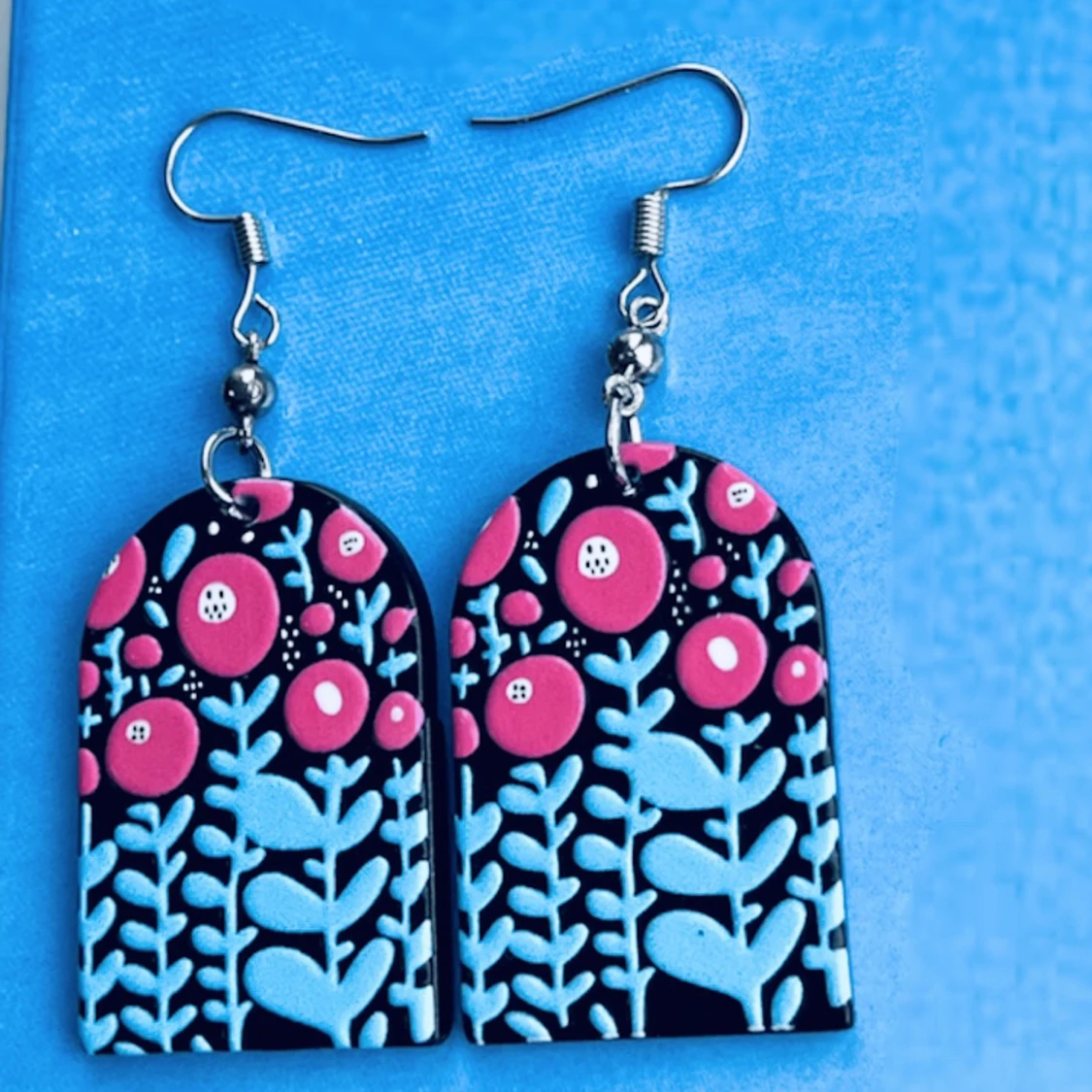 Blommiga örhängen 💙