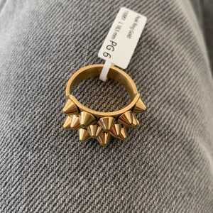 Edblad peak ring - Byter gärna mot en likadan i silver eller säljer för 350.
