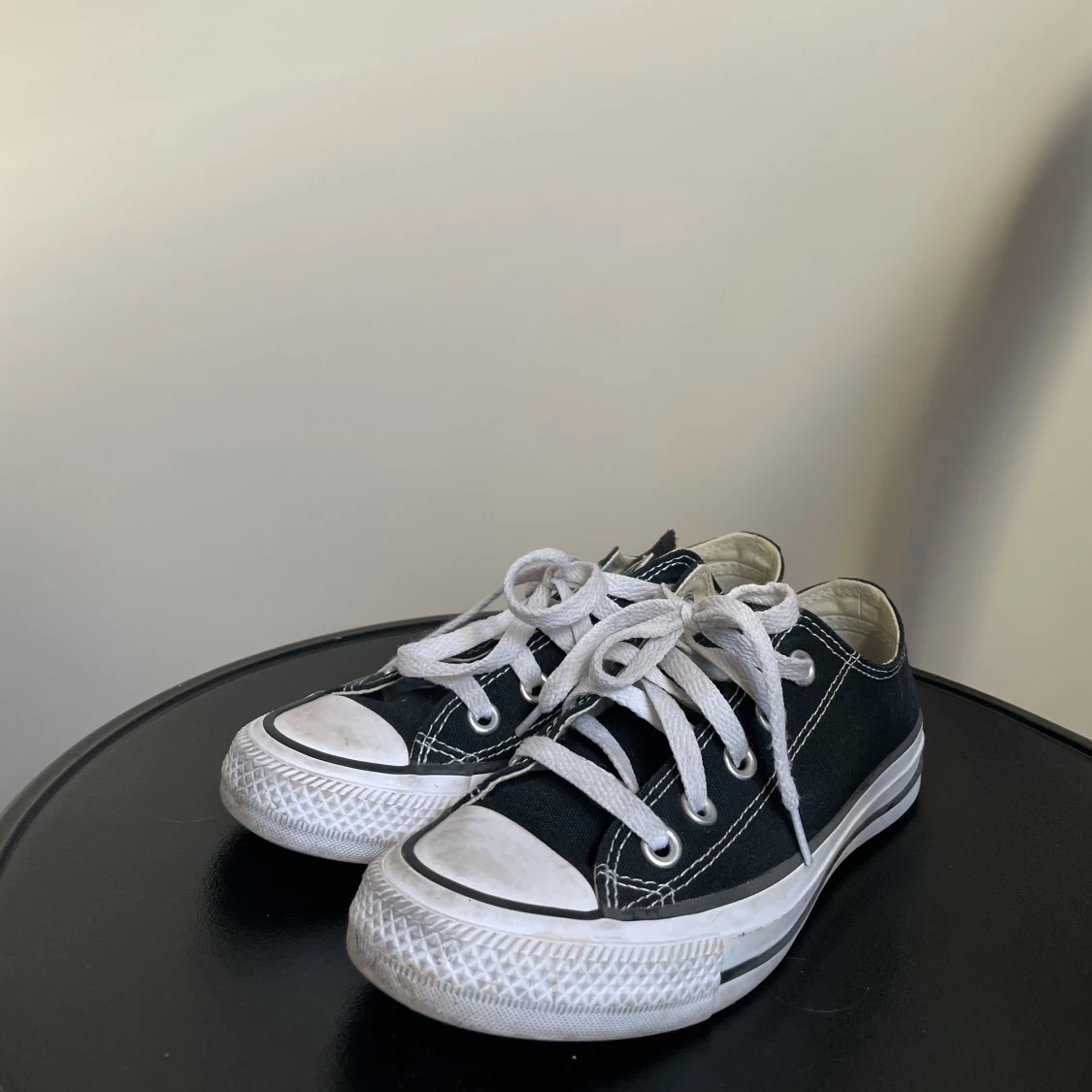 Svarta converse