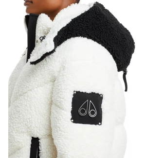 Moose knuckles puffer  - Oanvänd jacka endast testad, säljer pga att den inte kom till användning, alla lappar sitter kvar  Stolek M  Original pris 1099kr  Vid snabb affär kan priset diskuteras  Leverans alternativ inom Stockholm 