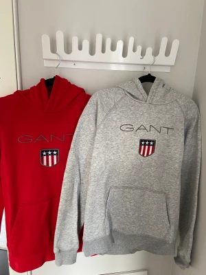 Gant hoodies - 2 gant hoodies i bra skick. 1 för 170 kr 2 för 300 kr