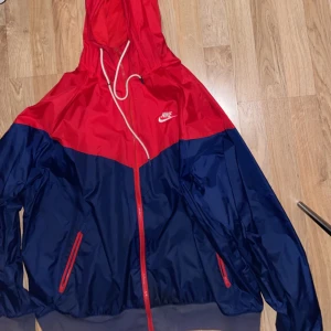 Nike Vindjacka! - Snygg vind nike jacka bra skick! 