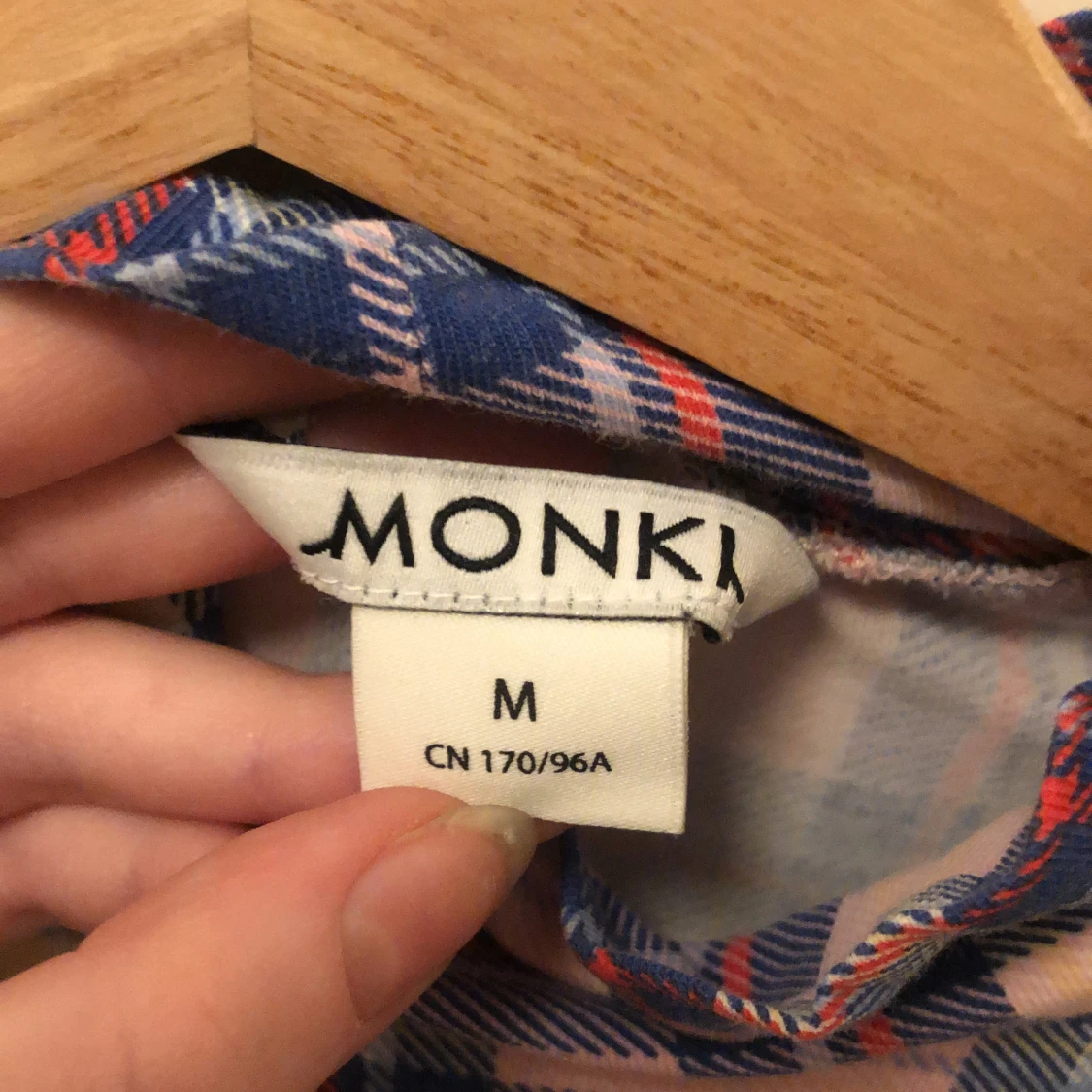 Rosa rutig polo monki - 90