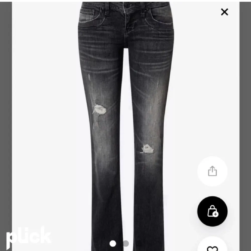 Säljer mina super fina ltb jeans då jag köpt fel storlek. De är knappt använda & är i super bra skick! Nypris 725kr. Vid intresse eller fråga är det bara att kontakta!☺️. Jeans & Byxor.