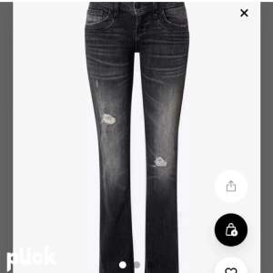 Säljer mina super fina ltb jeans då jag köpt fel storlek. De är knappt använda & är i super bra skick! Nypris 725kr. Vid intresse eller fråga är det bara att kontakta!☺️
