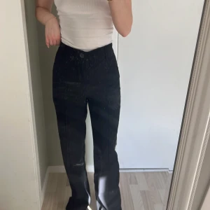 Kosytmbyxor  - Fina kostymbyxor från zara