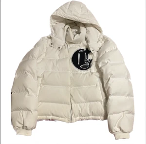 Corvidae quilted down jacket *LIMITED* - Corvidae white puffer, convertible to vest, hood sleeves and logo removable, 9/10 conditions