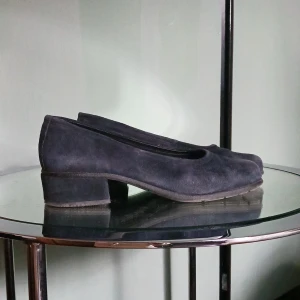 Ballerina - Chunky ballerina/pumps, blå mocka. Knappt använda.