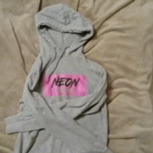 Tjock tröja  - Super sick betala frakt.