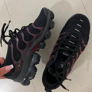 Nike air vapormax  - Jätte bekväma skor som blivit använt ett par gånger. 
