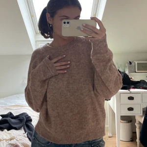 Tjocktröja  - Stickad tröja från Carin Wester! Så fin färg! Nästan aldrig använd  Köp direkt : 300❤️ (DEN FINNS KVAR)