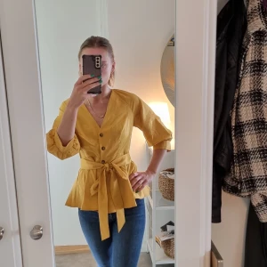 NA-KD blus - NA-KD blus