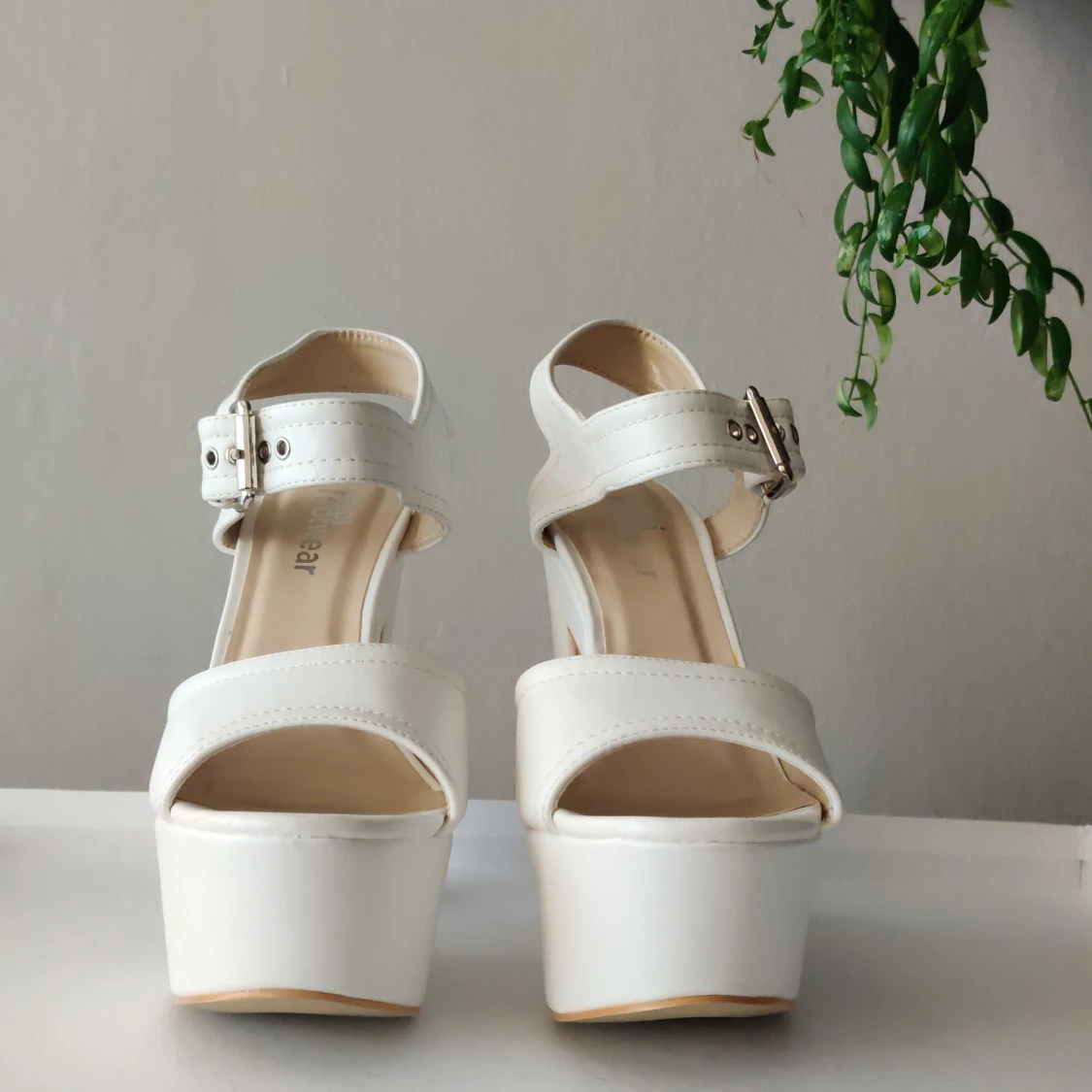 Vita platform sandaler - 90